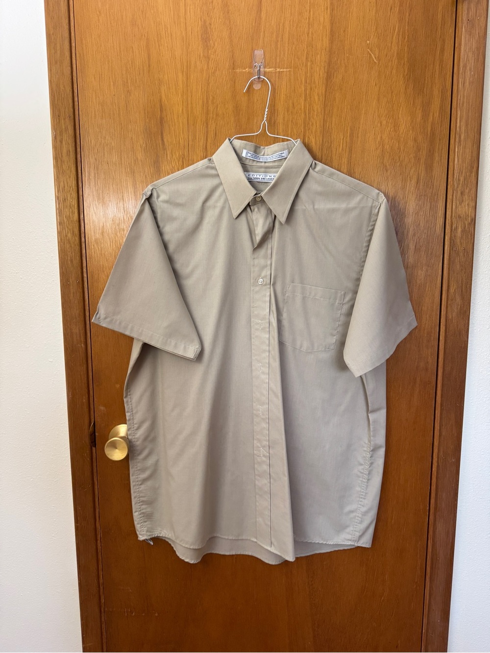 Van Heusen Men's Tan Short-Sleeve Button-Down Shirt